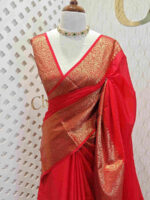 Banarasi with manga design weaving border and rich blouse - Image 7