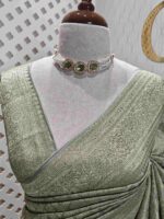 Banarasi with round bud butta in cross weave - Image 6