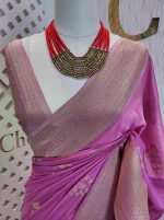 Georgette Banarasi with curved flower bouquet - Image 67