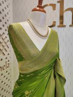 Georgette Banarasi with curved flower bouquet - Image 29