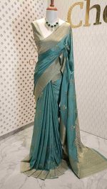 Georgette Banarasi with curved flower bouquet - Image 55