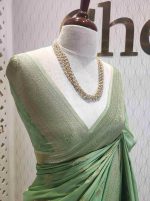 Georgette Banarasi with curved flower bouquet - Image 6