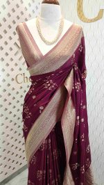 Georgette Banarasi with curved flower bouquet - Image 9