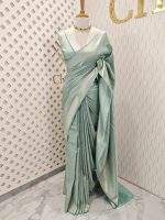 Banarasi with diamond shape buttas and small mango design on border - Image 19