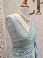 Semi tussar with triangle shapes on boarder - Image 4