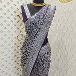 Banarasi with big bud triangle weave