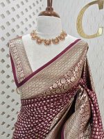 Soft katan with gold clover leaf butta - Image 27