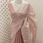 Tissue silk with 3 narrow joined design