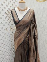 Soft katan with small flower in diamond design - Image 5