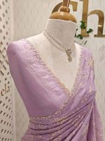 Crushed organza with floral and veiny jaal design and scallop border - Image 12