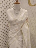 Crushed organza with floral and veiny jaal design and scallop border - Image 5
