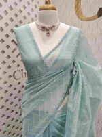Tissue with lattice embroidery pattern - Image 14