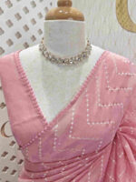 Tissue with lattice embroidery pattern - Image 12