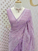 Tissue with lattice embroidery pattern - Image 8