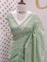 Tissue with lattice embroidery pattern - Image 5