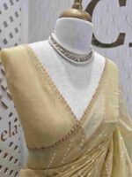 Tissue with lattice embroidery pattern - Image 2