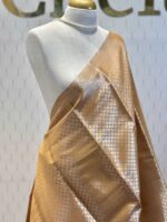 Soft silk with diamond shape design and wide border