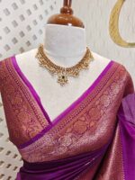 Organza banarasi with sunflower like flower buttas - Image 12