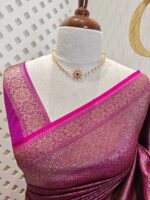 Soft katan with 2 end parsley pattern and contrast border - Image 3