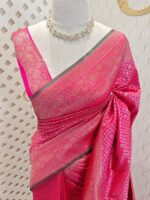 Soft katan with 3 flowers in floral diamond shaped design and contrast border