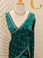 Georgette with bindi like design and scallop border - Image 8