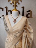 Linen with rose flower like thread work and wide border - Image 8