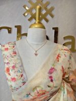 Linen with geometric pattern and floral print on border - Image 9