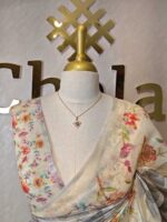 Linen with geometric pattern and floral print on border - Image 12