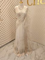 Net saree with thick boarders with floral patterns - Image 4