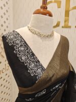 Linen with rose flower like thread work and wide border - Image 2