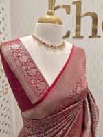 Banarasi with floral, veiny designs and zigzag pattern on border - Image 3