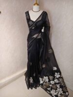 Organza with turkish large flowers on pallu like diagonal view - Image 3