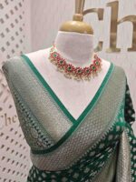 Soft katan with wide border and leafy buttas - Image 9