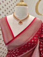 Soft katan with wide border and leafy buttas - Image 2