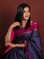 Kanjeevaram with small checked pattern and contrast border - Image 2