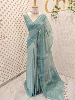 Linen with detailed embroidery works notably french knots on the pallu and the boarder - Image 9