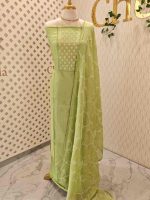 Salwar with leaf like pearl work on the yoke portion - Image 2