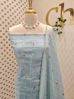 Salwar with intricate floral design and bird motify on  body end - Image 10