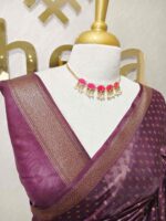 Tissue banarasi with diamond shaped small prints on full body with thin boarder - Image 27