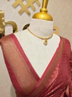 Tissue banarasi with diamond shaped small prints on full body with thin boarder - Image 33