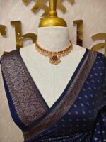 Tissue banarasi with diamond shaped small prints on full body with thin boarder - Image 35