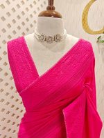 Chandheri with flower, leafy chicken kaari motif and crochet like pattern on border and pallu - Image 17