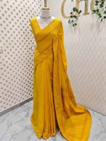 Chandheri with flower, leafy chicken kaari motif and crochet like pattern on border and pallu - Image 36