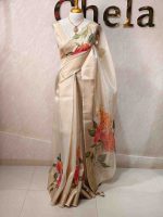 Kerala saree with prints of large blossom like prints on the pallu and body - Image 3