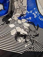 Soft silk with diagonal lines and big floral pattern - Image 6