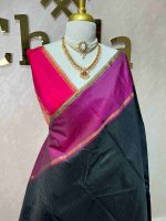 Kanjeevaram with dotted lines all over the body and contrast plain side boarder