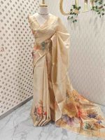 Kerala saree with suttle large flower print on the body and pallu - Image 3