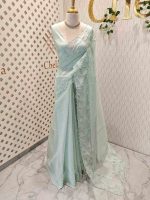 Net kota with grid  pattern on the body along with flower inside the scalloped boarder - Image 9