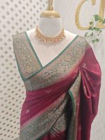 Semi Tussar Banarasi with flower buttas on the body and contrast intertwined floral border - Image 5