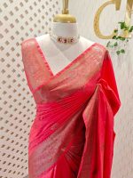 Semi tussar with continuous intertwined floral pattern border - Image 13
